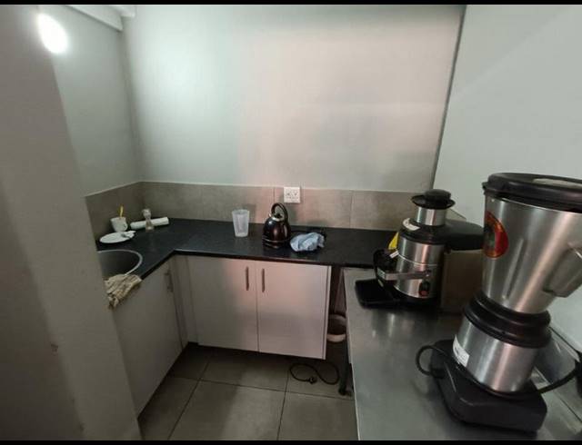 INDUSTRIAL PROPERTY TO RENT IN HALFWAY HOUSE